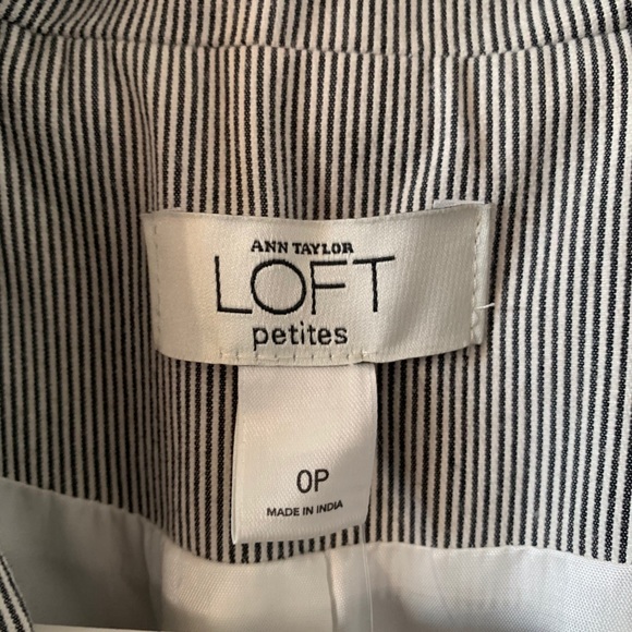 LOFT Short Sleeve Stripe Jacket -Size  0P - Picture 8 of 13